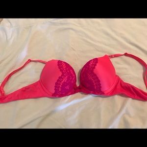Victoria’s Secret Miraculous Plunge bra